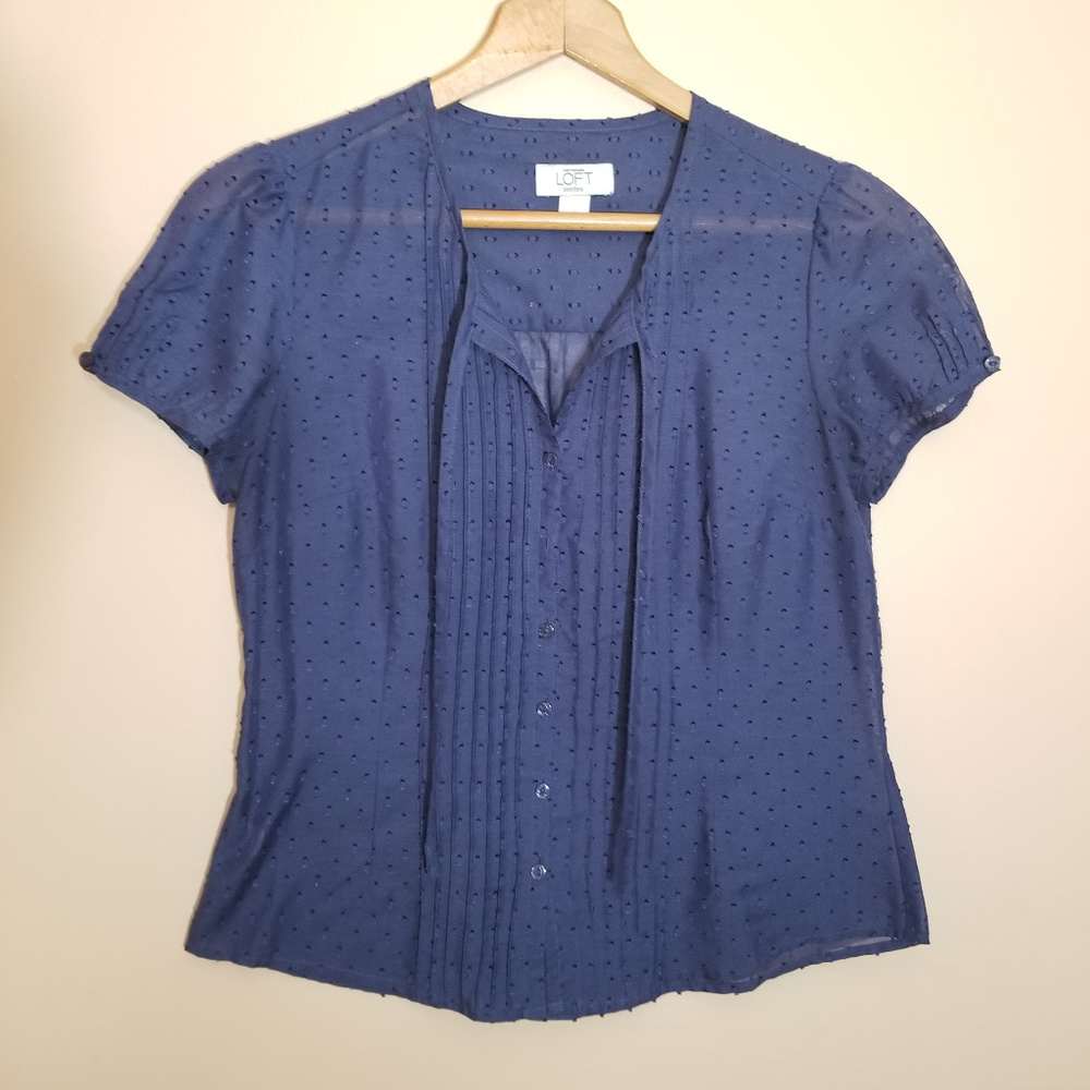 ⭐ LOFT Blue Button Down Blouse 6 Petite